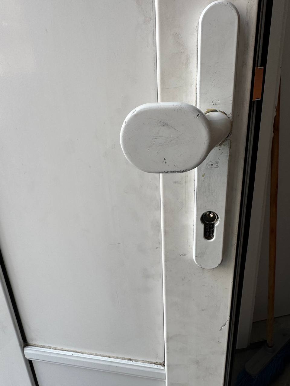 Deurbeslag en slot